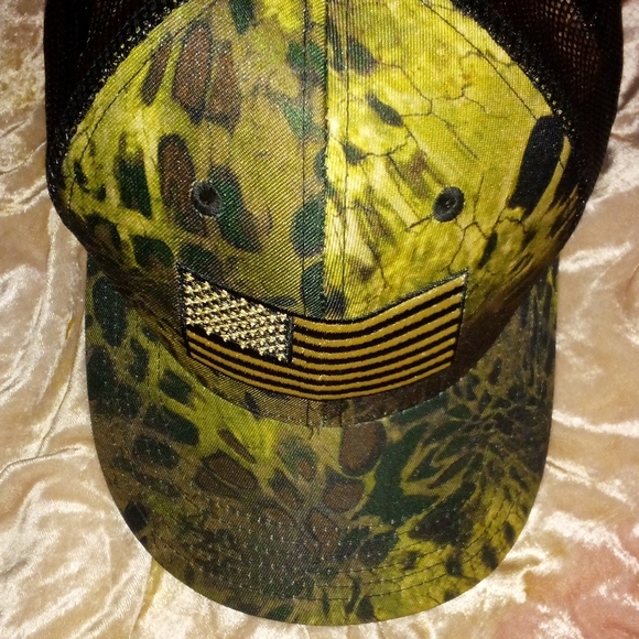 Pugs new camo cap - Picture 2 of 7